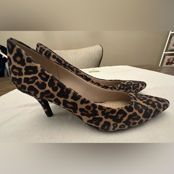 Life Stride Shoes - Lifestride Leopard Sevyn Heel - Size 8.5